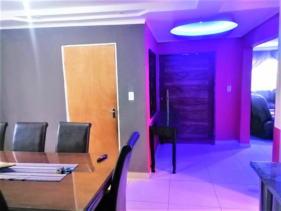 3 Bedroom Property for Sale in Crystal Park Gauteng