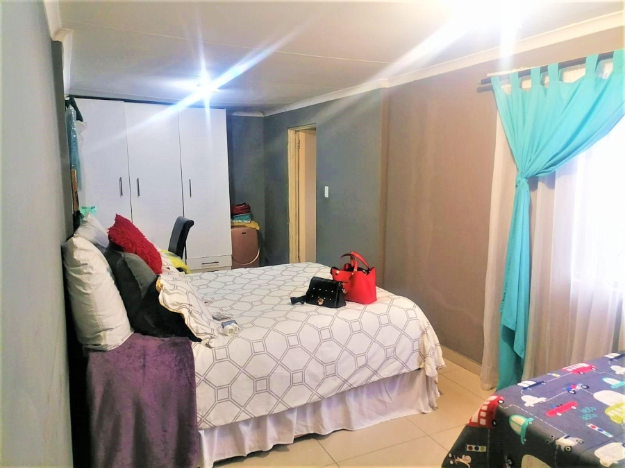 3 Bedroom Property for Sale in Crystal Park Gauteng