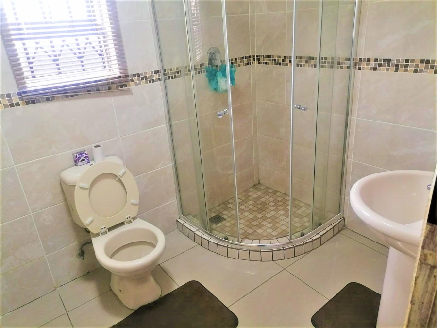 3 Bedroom Property for Sale in Crystal Park Gauteng