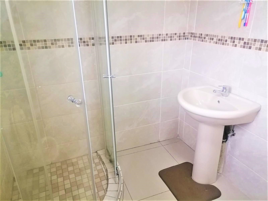 3 Bedroom Property for Sale in Crystal Park Gauteng