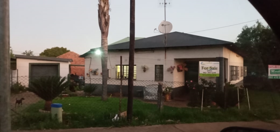 4 Bedroom Property for Sale in Danville Gauteng