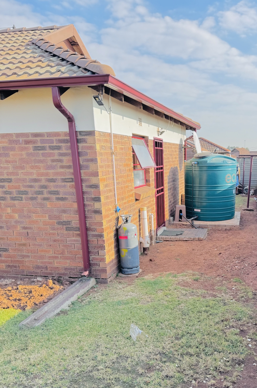3 Bedroom Property for Sale in Clayville Gauteng