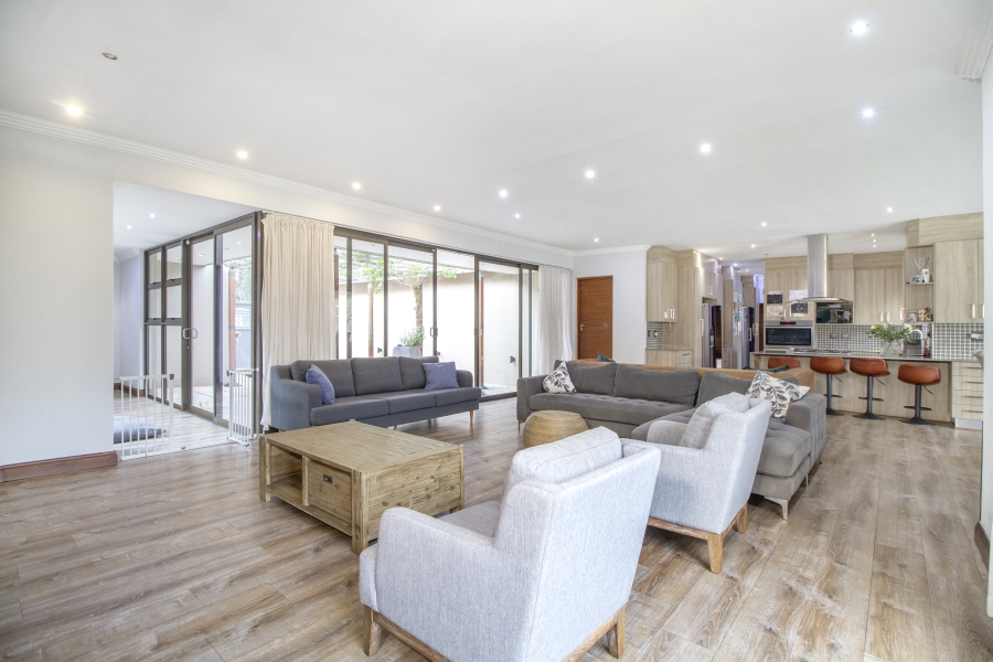 5 Bedroom Property for Sale in Wingate Park Gauteng