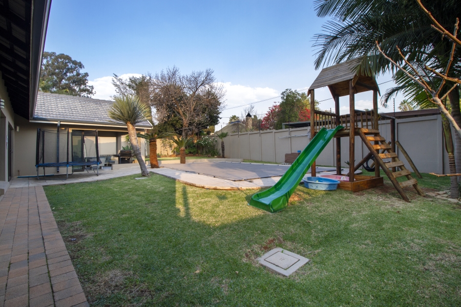 5 Bedroom Property for Sale in Wingate Park Gauteng