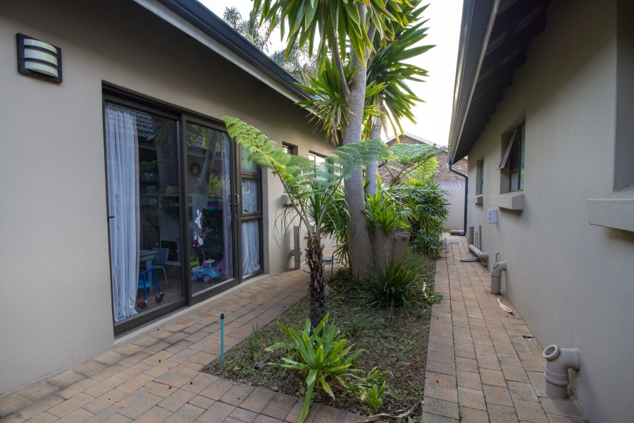 5 Bedroom Property for Sale in Wingate Park Gauteng