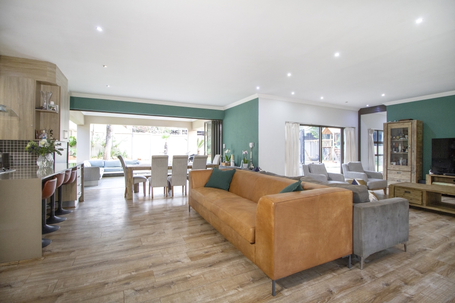 5 Bedroom Property for Sale in Wingate Park Gauteng