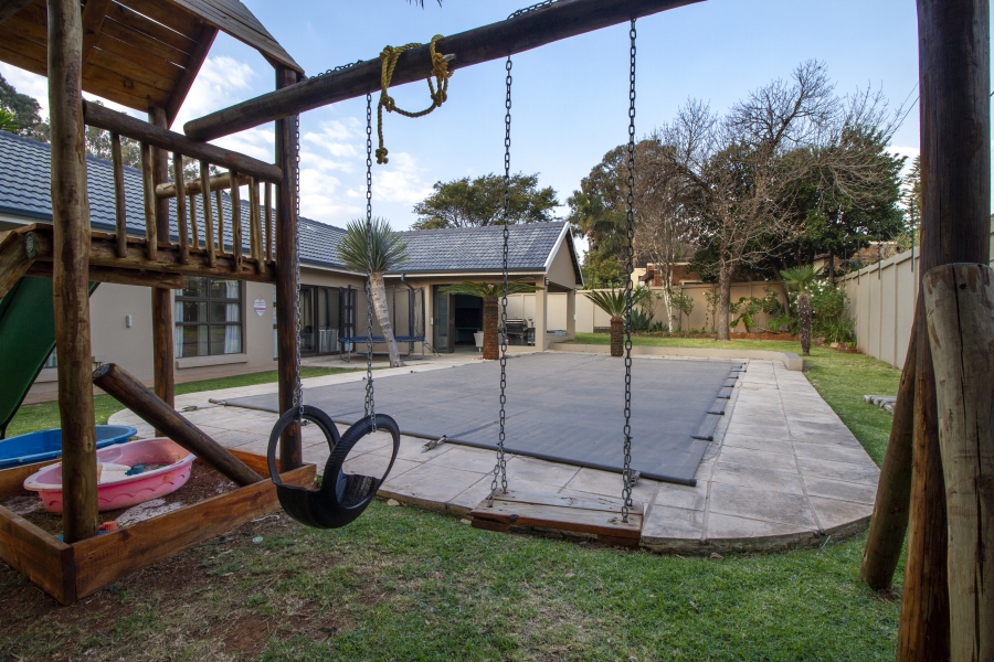 5 Bedroom Property for Sale in Wingate Park Gauteng