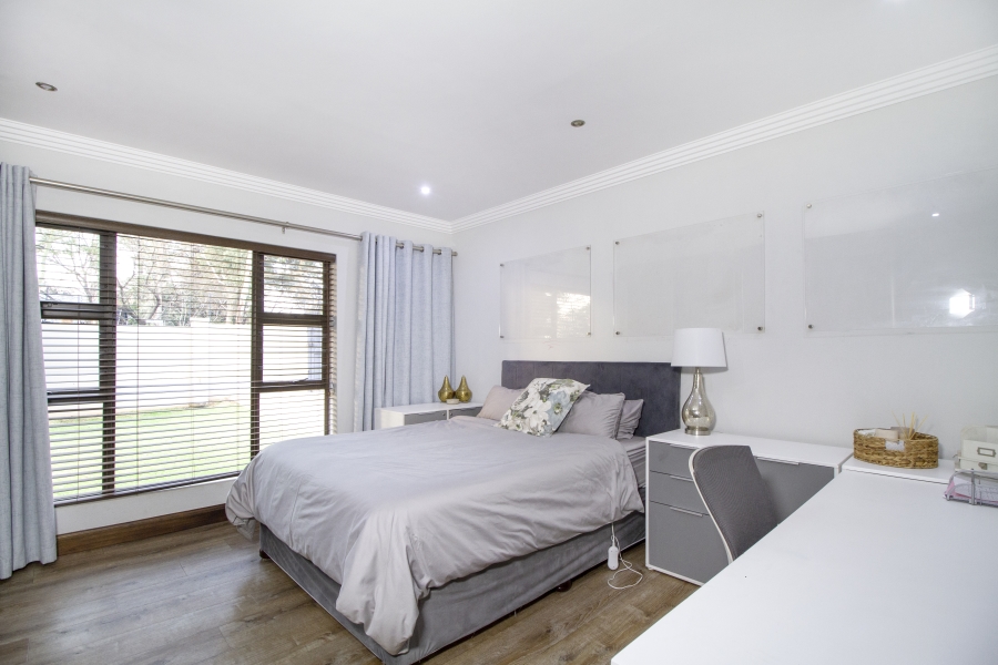 5 Bedroom Property for Sale in Wingate Park Gauteng