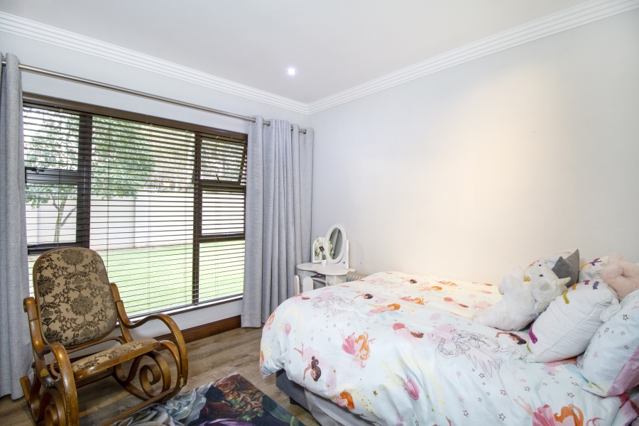 5 Bedroom Property for Sale in Wingate Park Gauteng