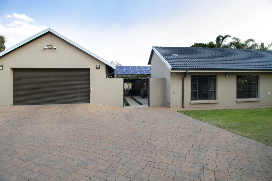 5 Bedroom Property for Sale in Wingate Park Gauteng