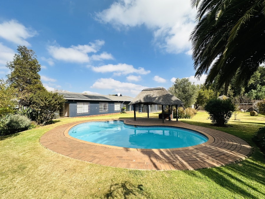 4 Bedroom Property for Sale in Albemarle Gauteng