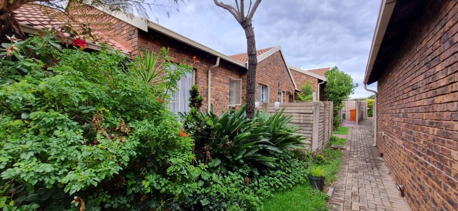 3 Bedroom Property for Sale in The Reeds Gauteng