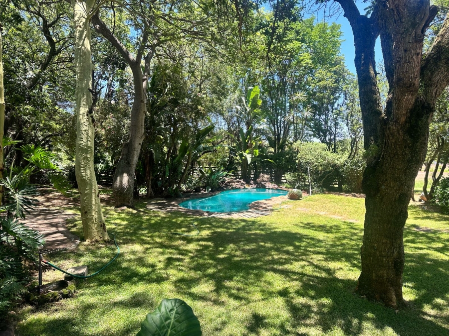 8 Bedroom Property for Sale in Monavoni A H Gauteng