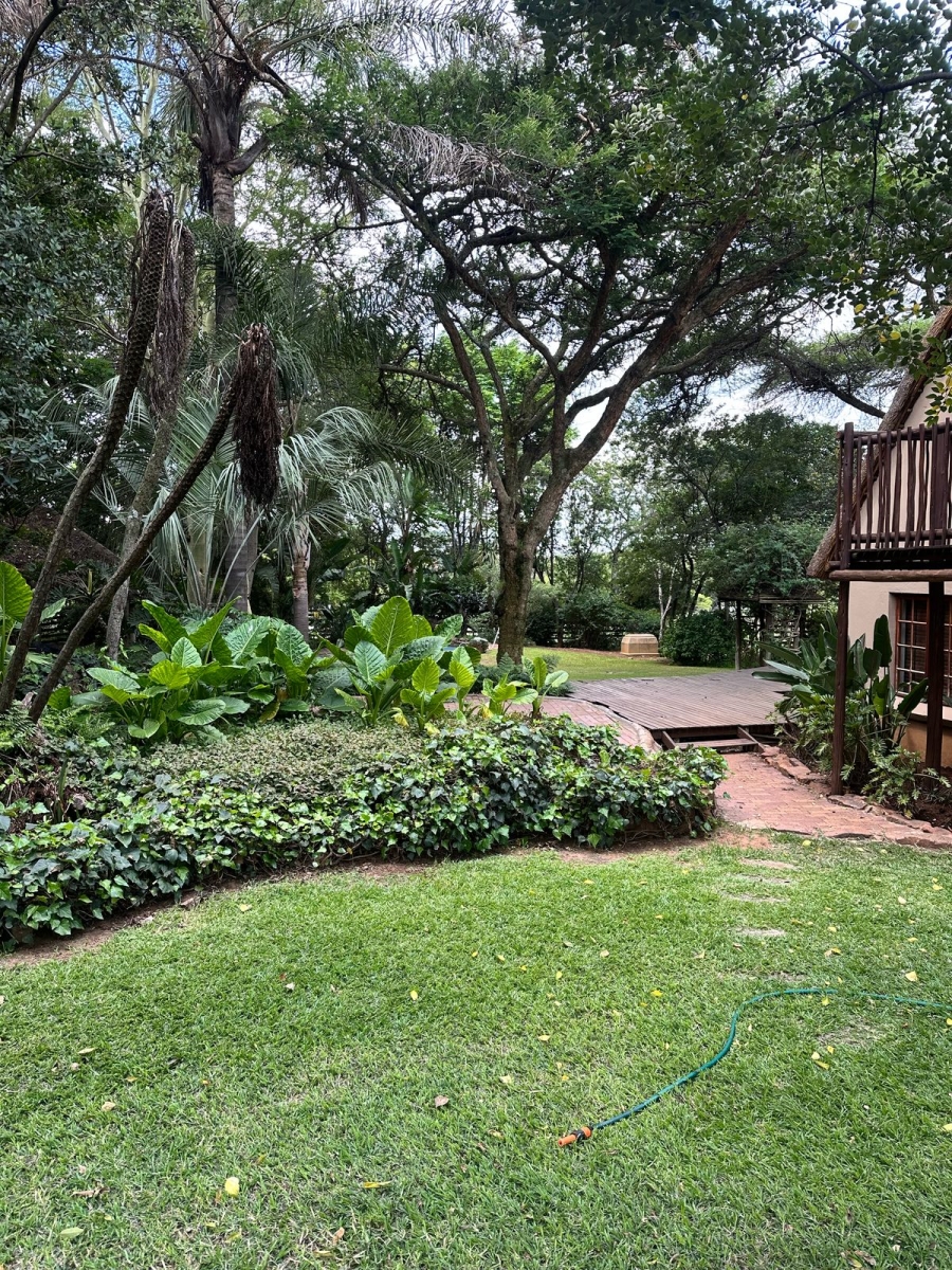 8 Bedroom Property for Sale in Monavoni A H Gauteng
