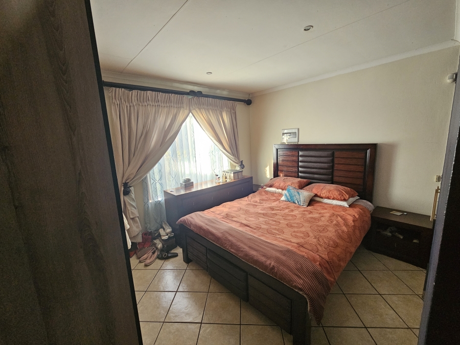 2 Bedroom Property for Sale in Montana Gauteng