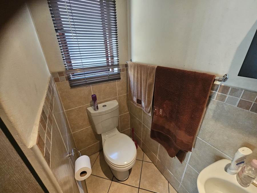2 Bedroom Property for Sale in Montana Gauteng