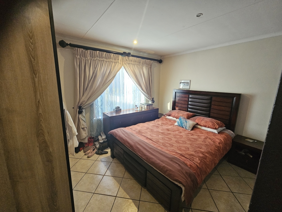 2 Bedroom Property for Sale in Montana Gauteng