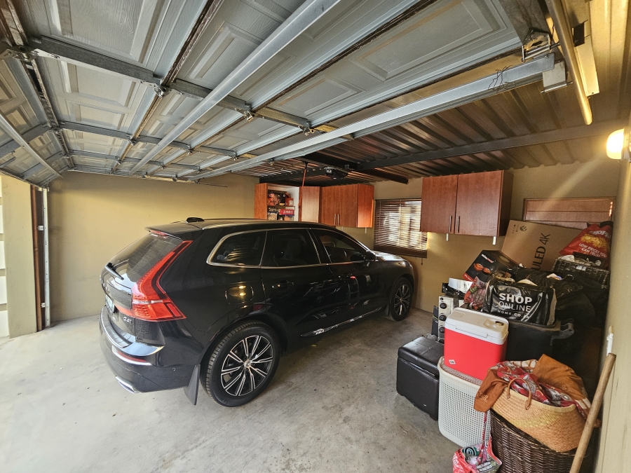 2 Bedroom Property for Sale in Montana Gauteng