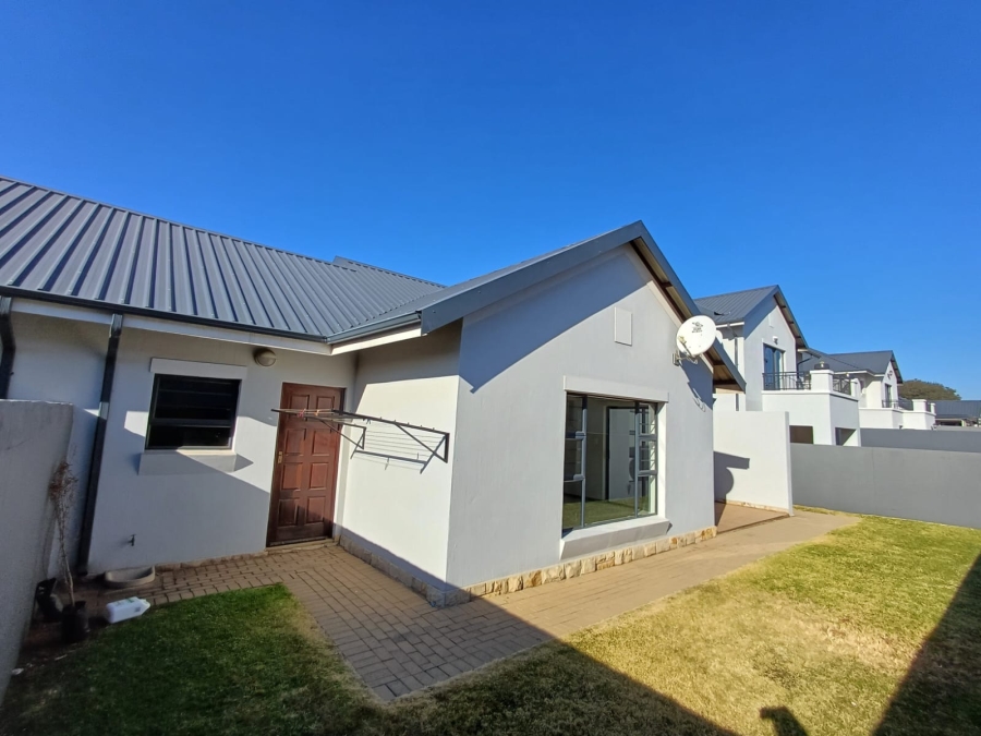 To Let 2 Bedroom Property for Rent in Meyersdal Gauteng