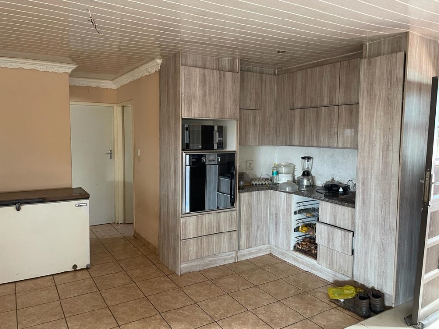 3 Bedroom Property for Sale in Protea Glen Gauteng