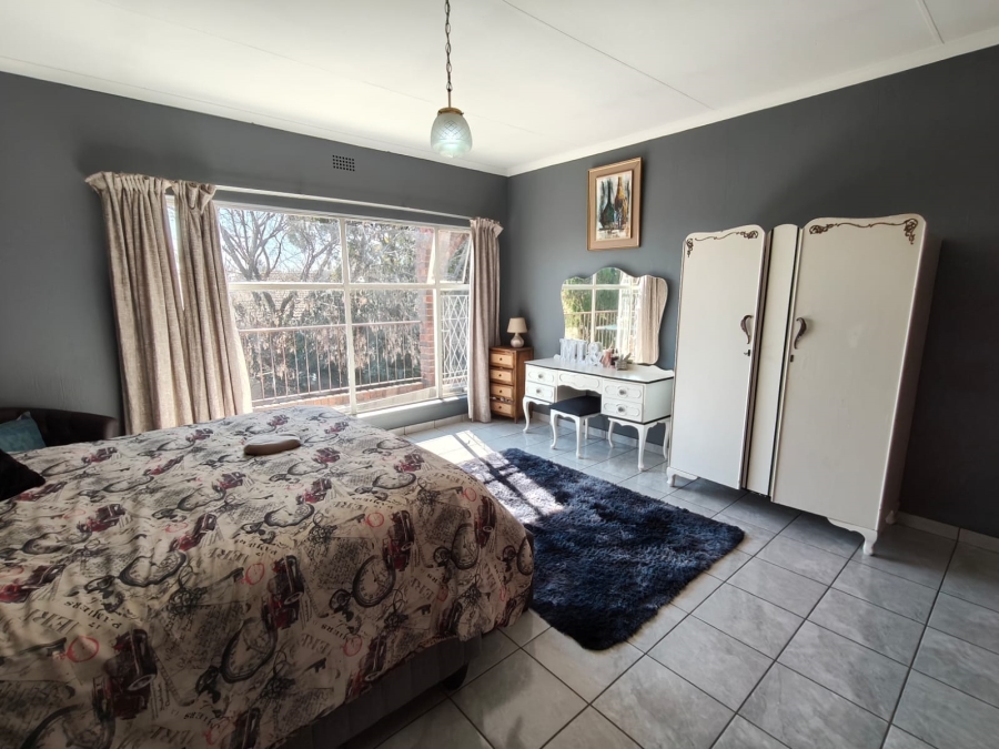 To Let 2 Bedroom Property for Rent in Three Rivers Gauteng