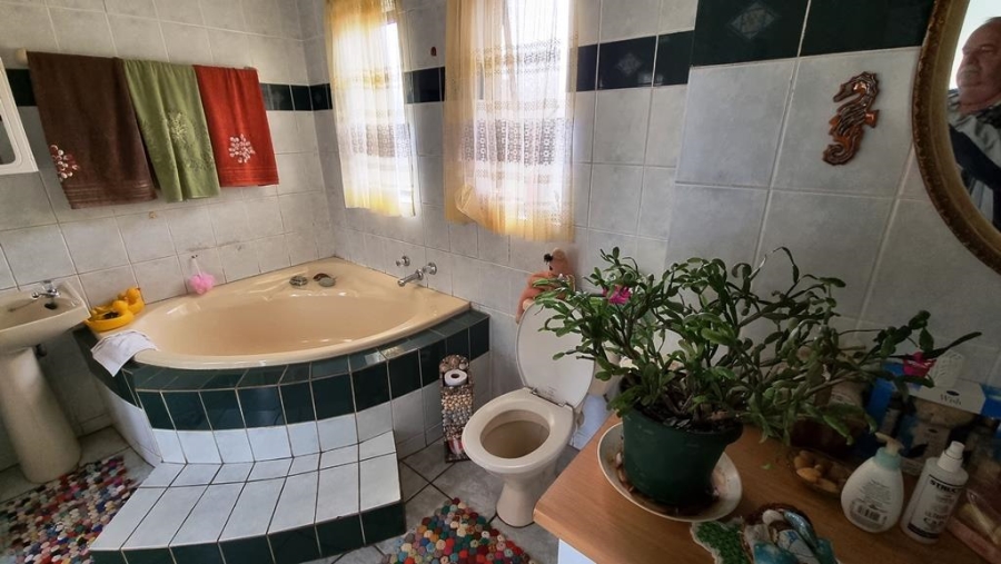 15 Bedroom Property for Sale in Raslouw Gauteng