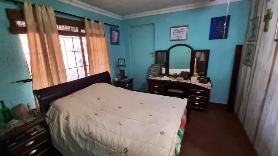 15 Bedroom Property for Sale in Raslouw Gauteng