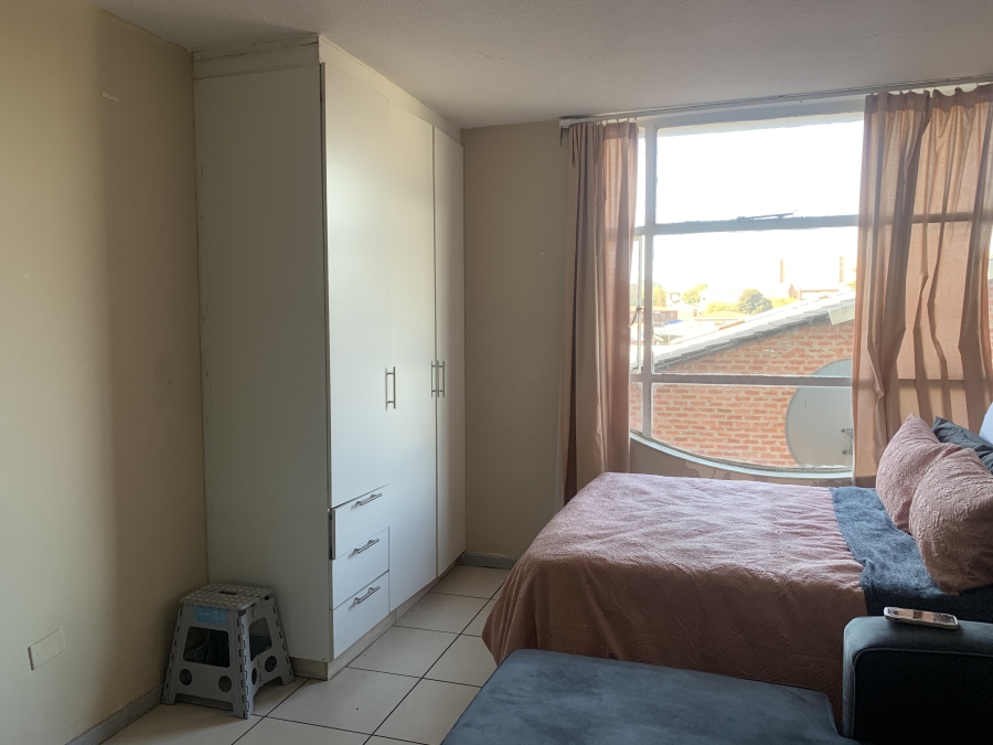 1 Bedroom Property for Sale in Kempton Park Central Gauteng