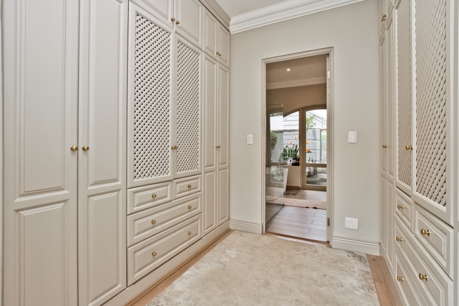 3 Bedroom Property for Sale in Illovo Gauteng