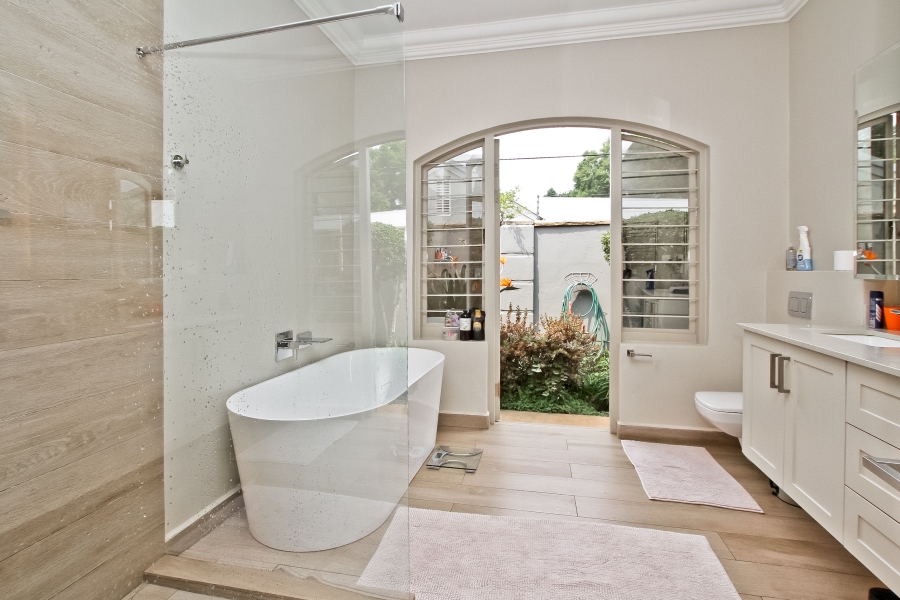 3 Bedroom Property for Sale in Illovo Gauteng