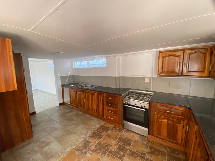 To Let 1 Bedroom Property for Rent in Waverley Gauteng