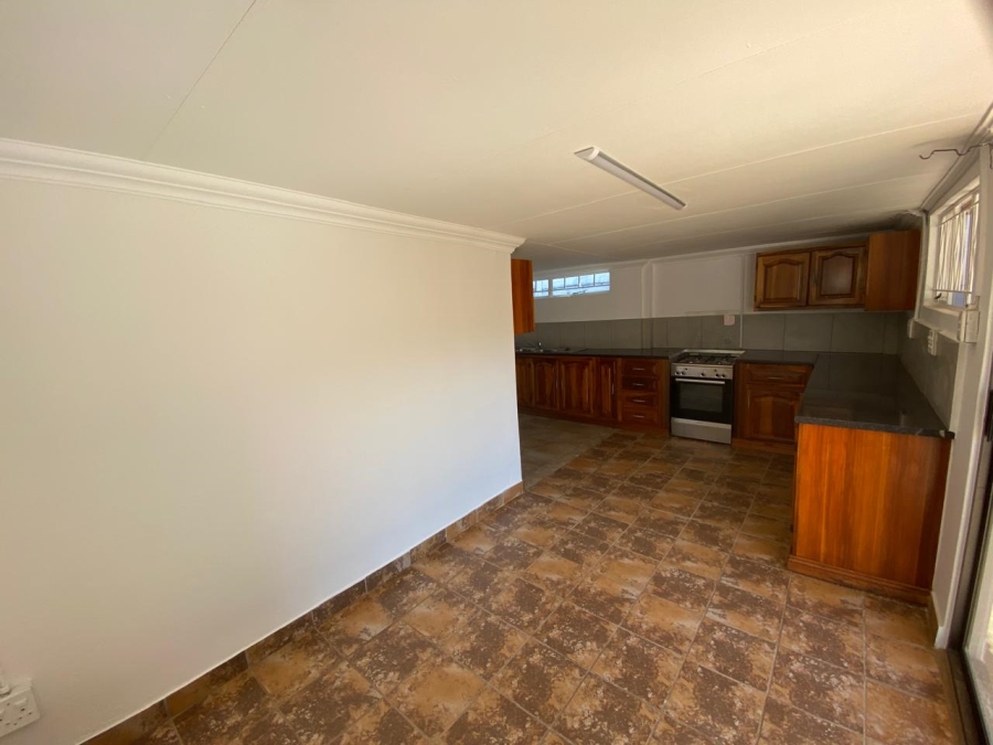 To Let 1 Bedroom Property for Rent in Waverley Gauteng