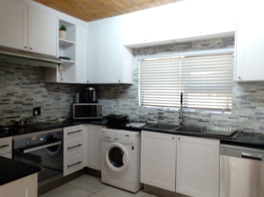 3 Bedroom Property for Sale in Theresa Park Gauteng