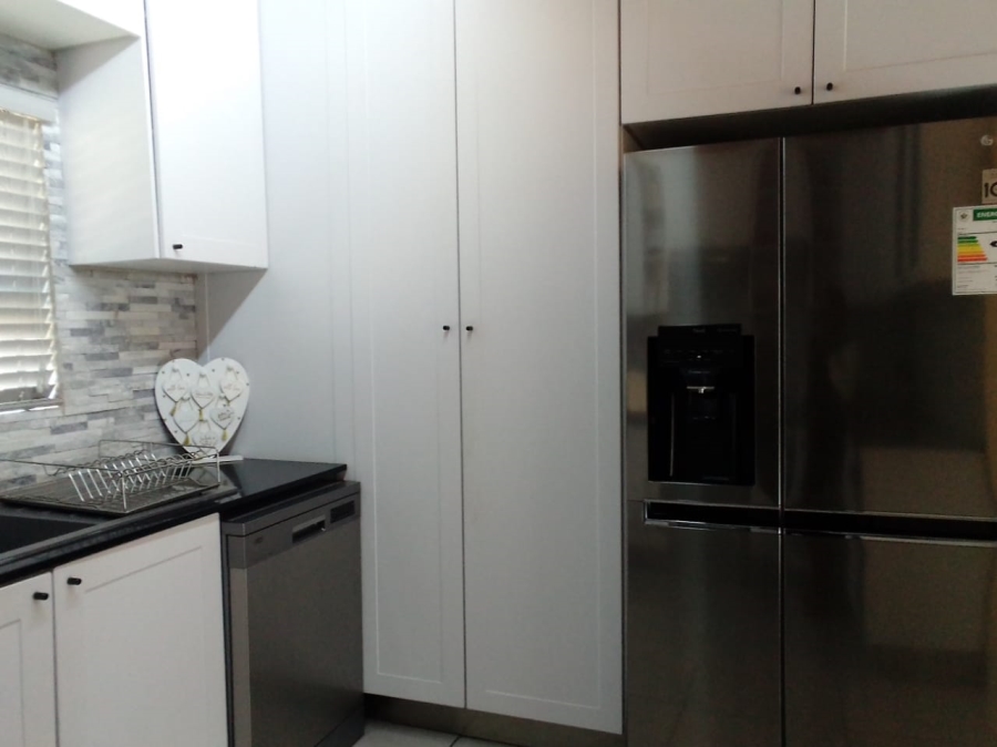 3 Bedroom Property for Sale in Theresa Park Gauteng