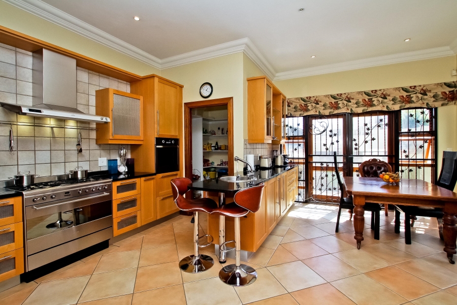 5 Bedroom Property for Sale in Bryanston Gauteng