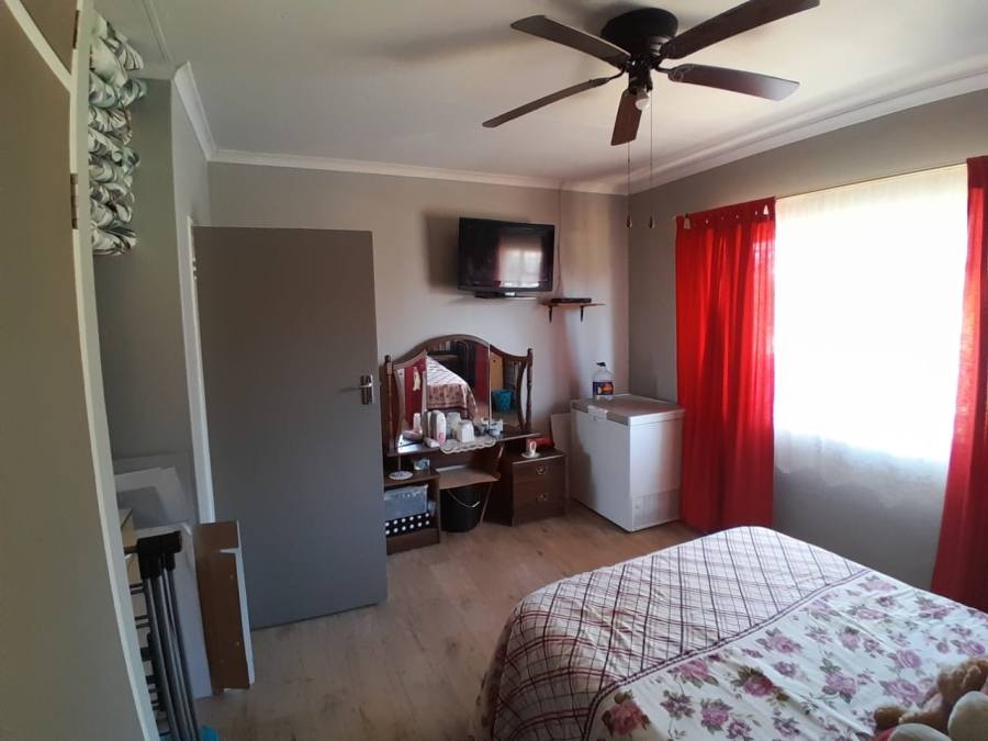 3 Bedroom Property for Sale in West Park Gauteng
