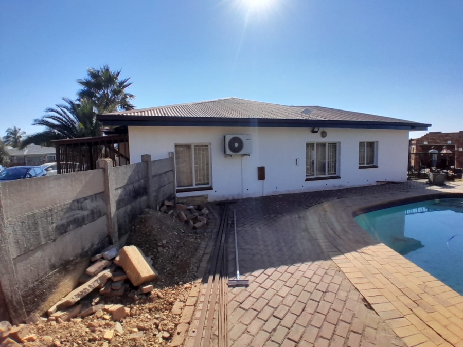 3 Bedroom Property for Sale in West Park Gauteng