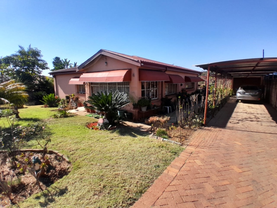 3 Bedroom Property for Sale in West Park Gauteng