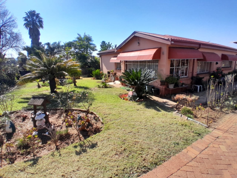 3 Bedroom Property for Sale in West Park Gauteng
