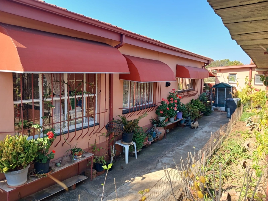 3 Bedroom Property for Sale in West Park Gauteng