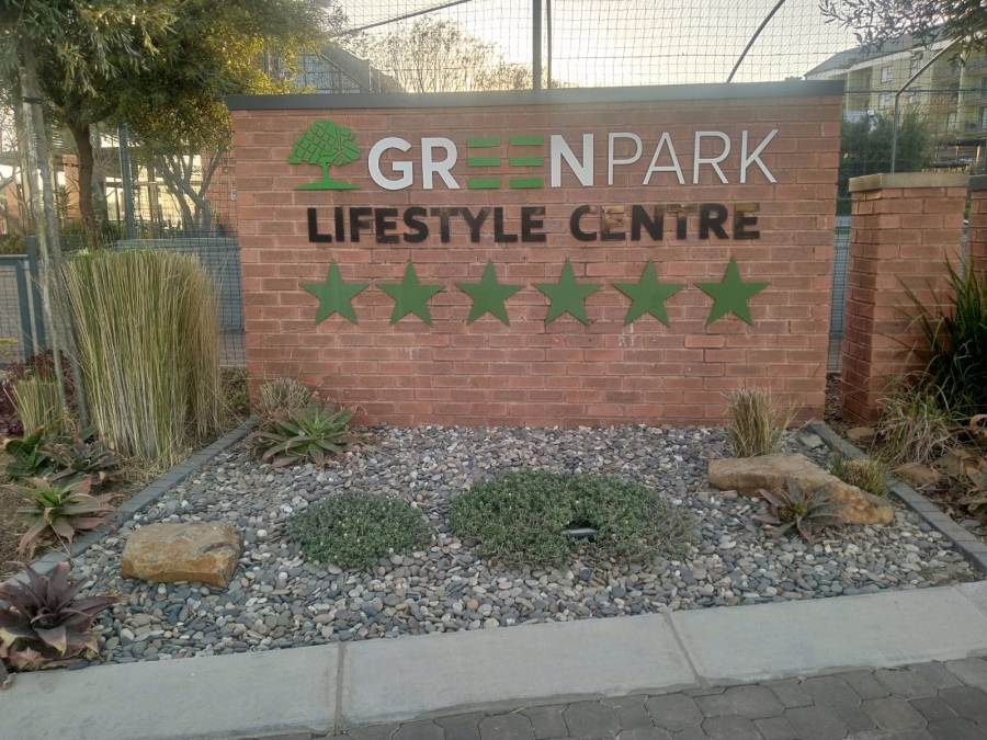 2 Bedroom Property for Sale in Beyers Park Gauteng