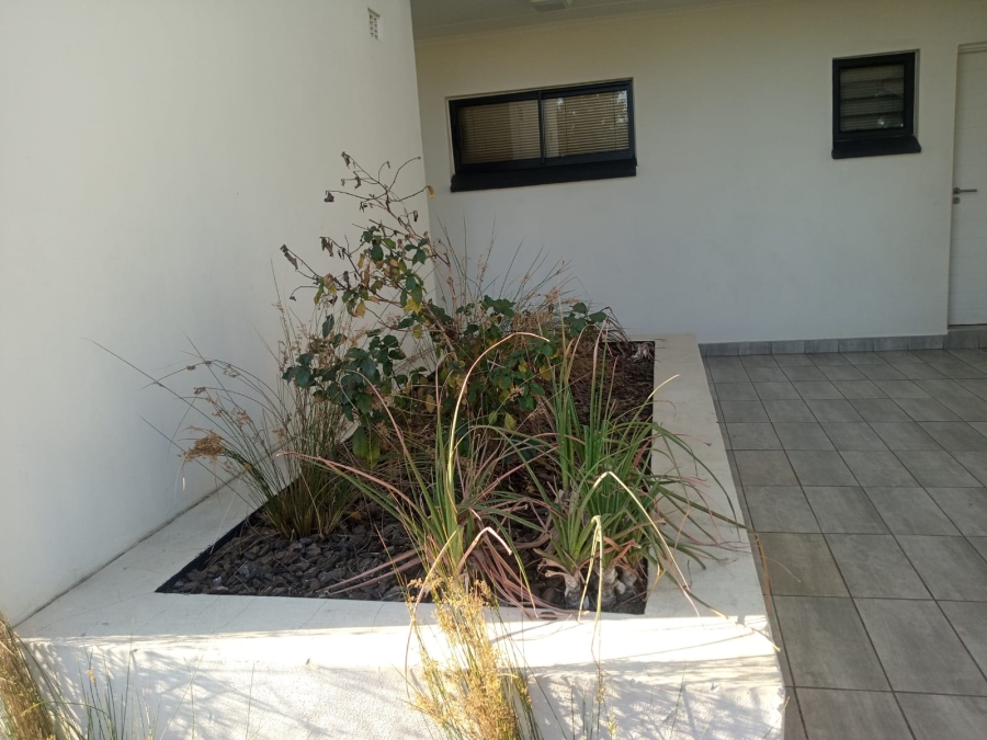 2 Bedroom Property for Sale in Beyers Park Gauteng
