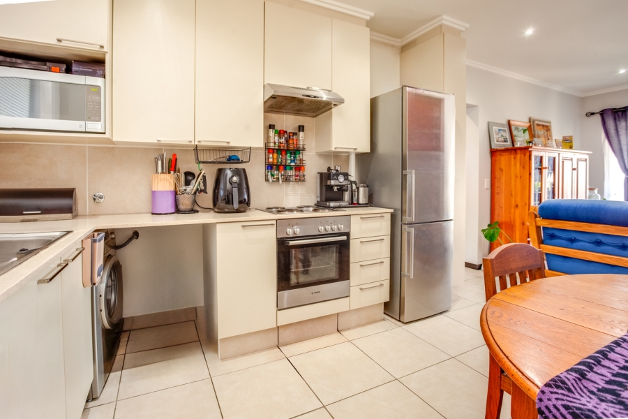 2 Bedroom Property for Sale in Lonehill Gauteng