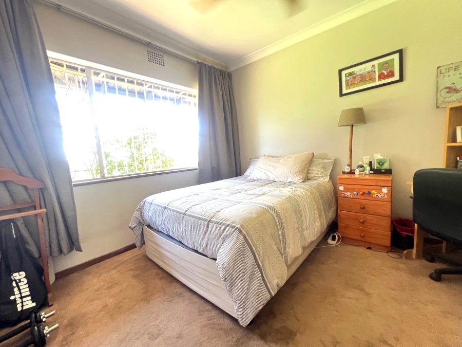 5 Bedroom Property for Sale in Alberante Gauteng