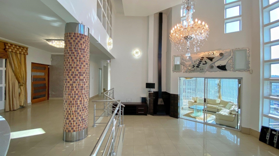6 Bedroom Property for Sale in Bassonia Gauteng