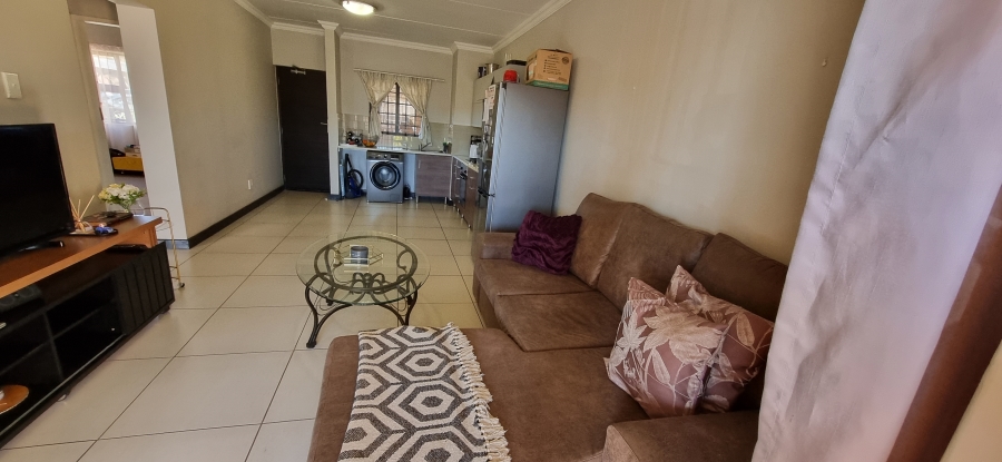 2 Bedroom Property for Sale in Rooihuiskraal North Gauteng