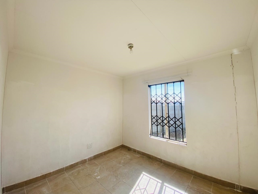 2 Bedroom Property for Sale in Savanna City Gauteng