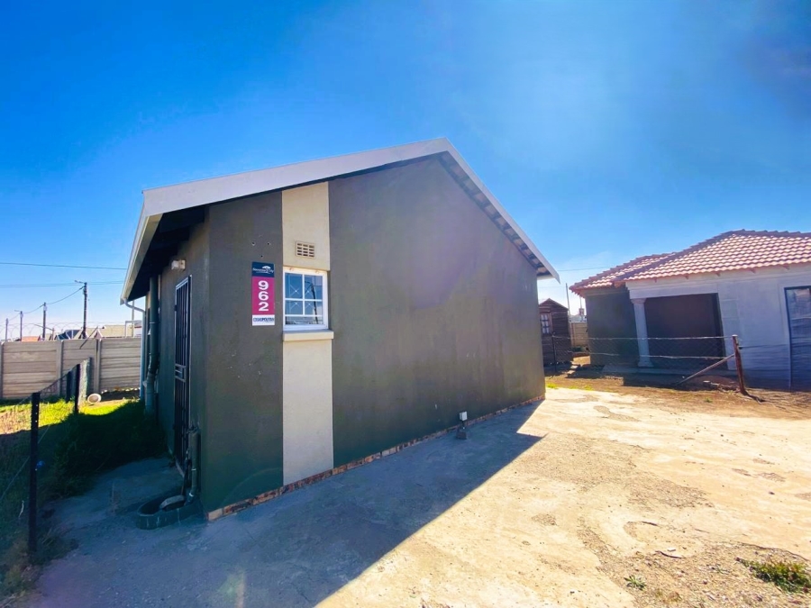 2 Bedroom Property for Sale in Savanna City Gauteng