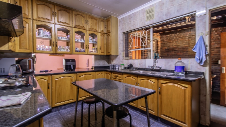 4 Bedroom Property for Sale in Lenasia South Gauteng