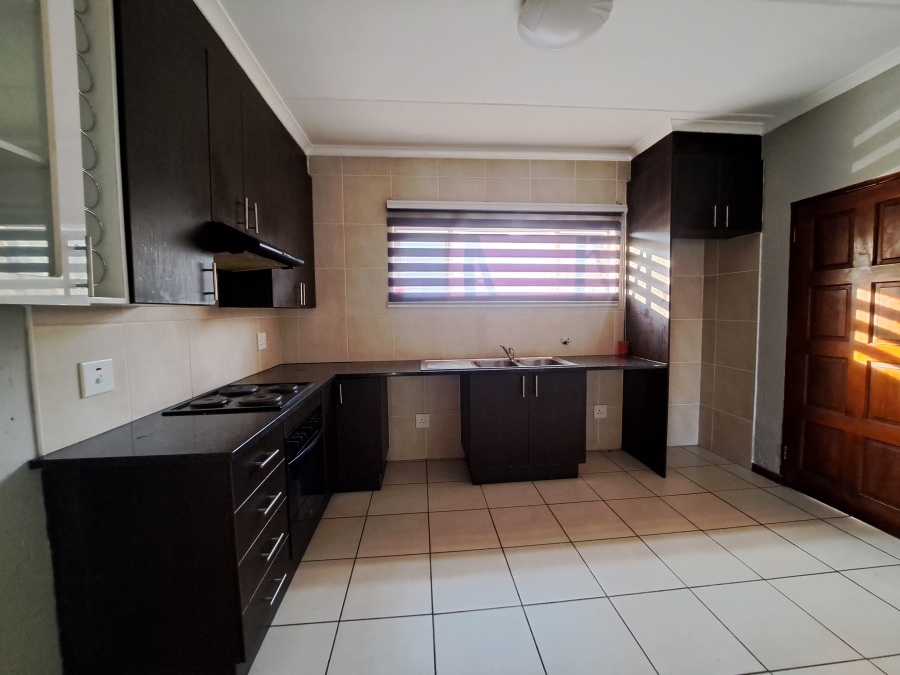 2 Bedroom Property for Sale in Helderwyk Gauteng